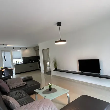 Helles Haus In Seenaehe Bei Berlin