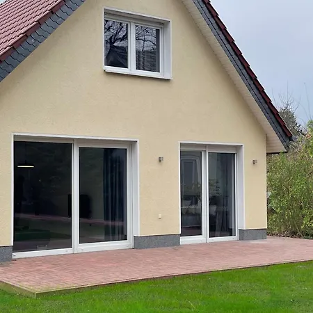 Helles Haus In Seenaehe Bei Berlin Semesterbostad Oranienburg