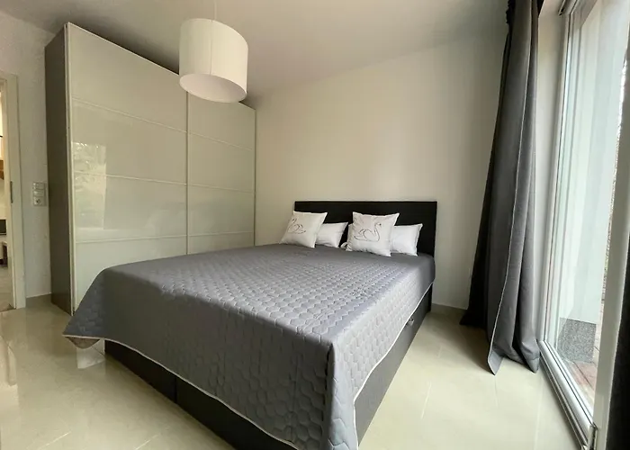 Helles Haus In Seenaehe Bei Berlin *